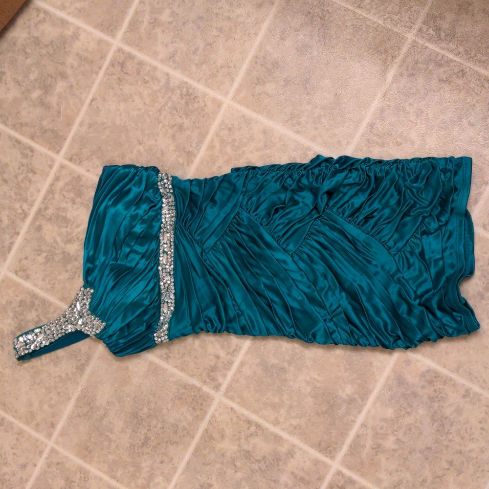 One Shoulder Emerald Green Scrunch Dress with Gen Accents, Size Small